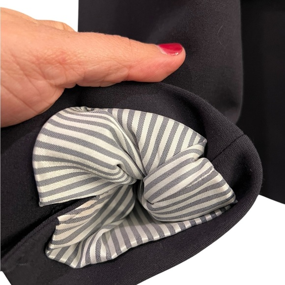 LTD Women’s Size 8 Single Button Navy Blue Blazer, Office - Picture 4 of 11